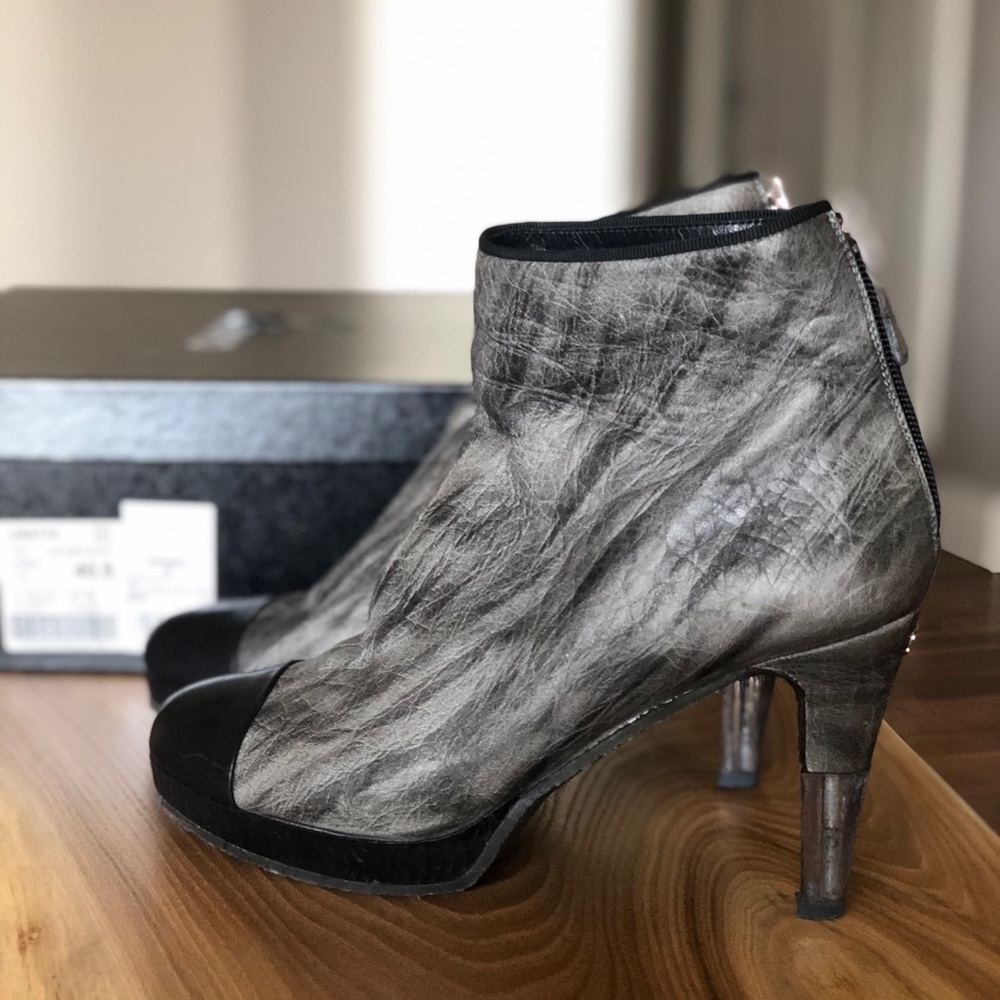 CHANEL short grey boots w/ black toe Sz 40.5